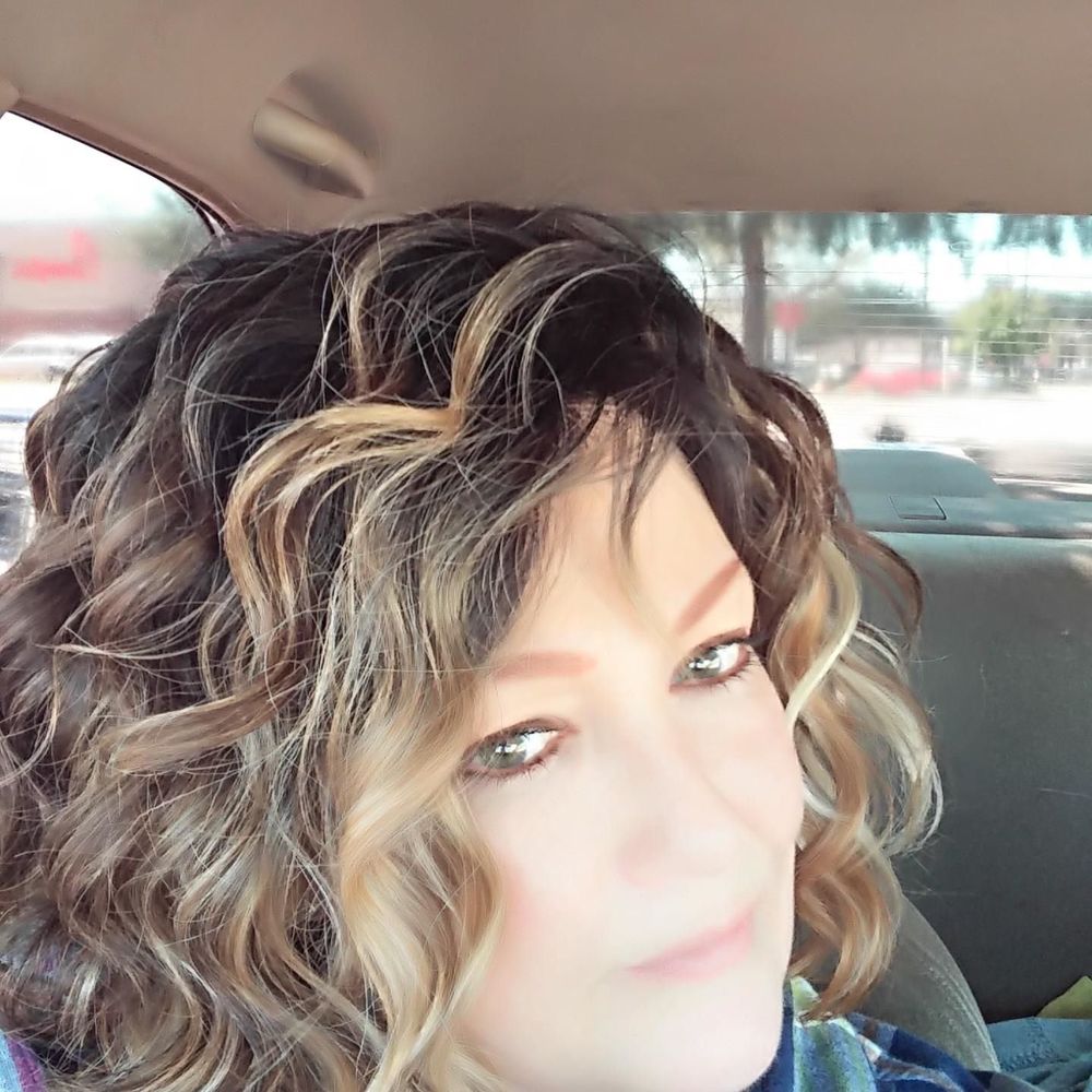 Meet your Posher, Venita